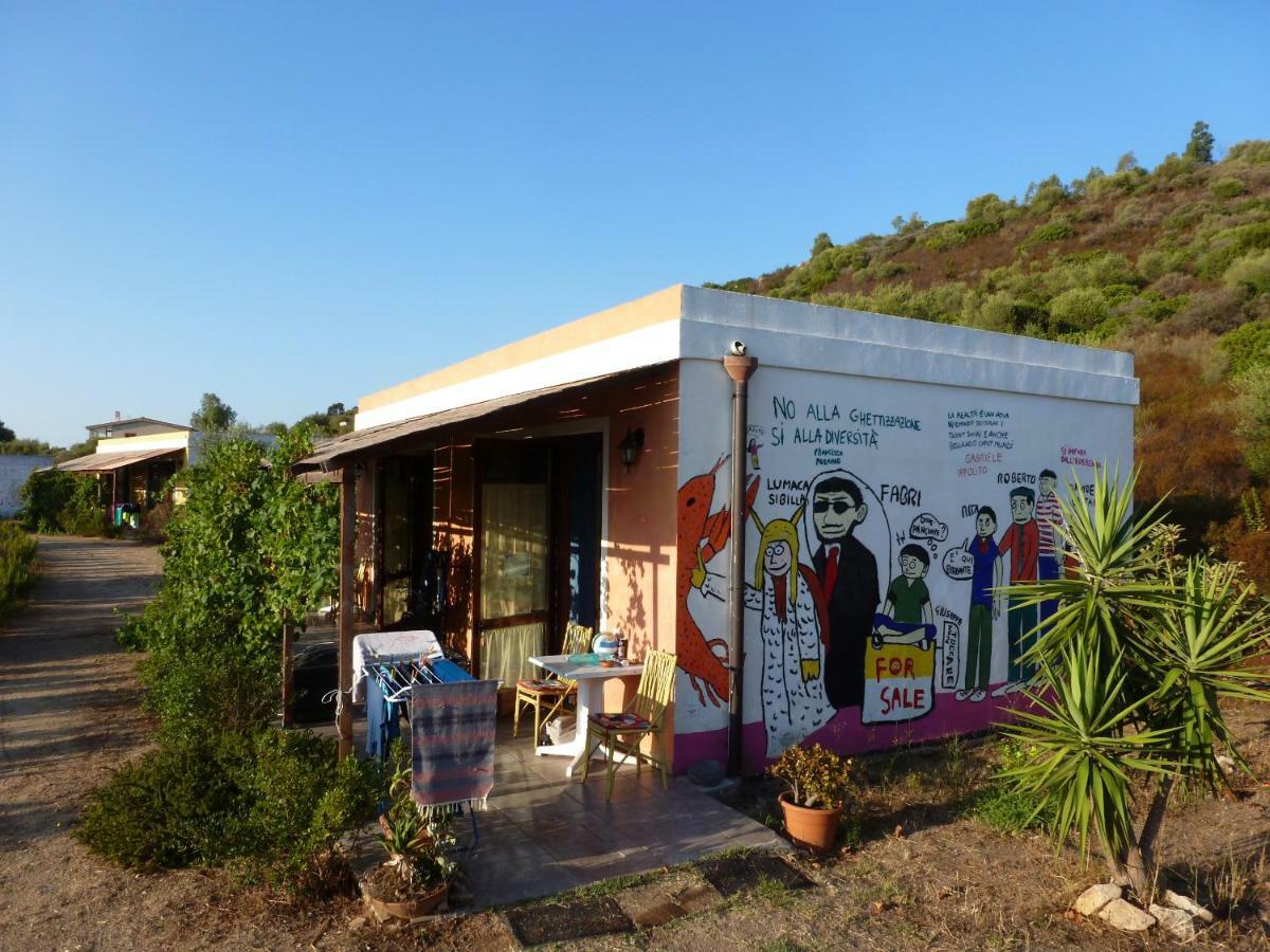 B&B Casa Per Ferie Villaggiocarovana Castiadas Exterior photo